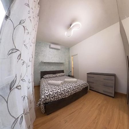 N&Ghomesweethome Raffaelloelegante Appartamento Ideale Casa Vacanze Affari Milan Extérieur photo