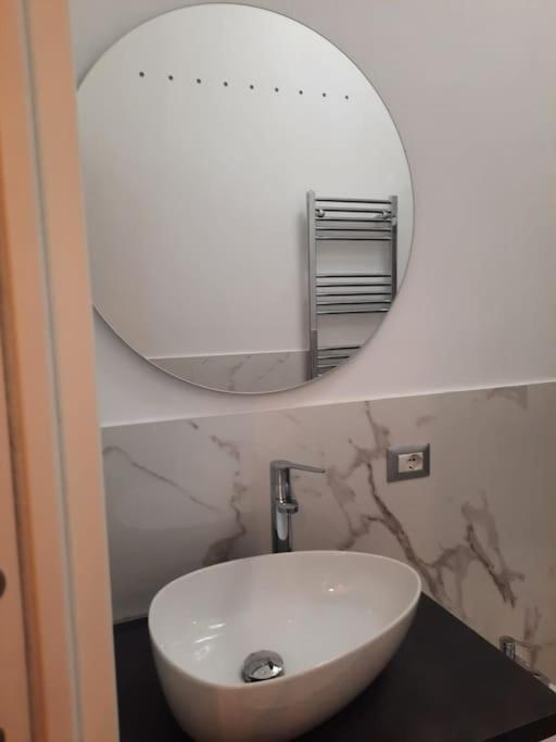N&Ghomesweethome Raffaelloelegante Appartamento Ideale Casa Vacanze Affari Milan Extérieur photo